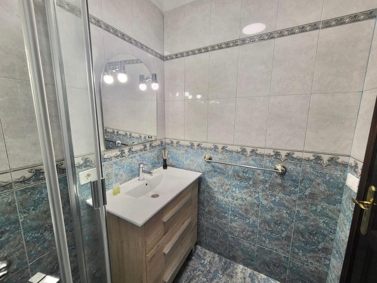 Affordable Holiday Accommodation For Large Families And Groups At Las Canteras Beach With 3 Bedrooms And Free Parking Las Palmas de Gran Canaria Ngoại thất bức ảnh