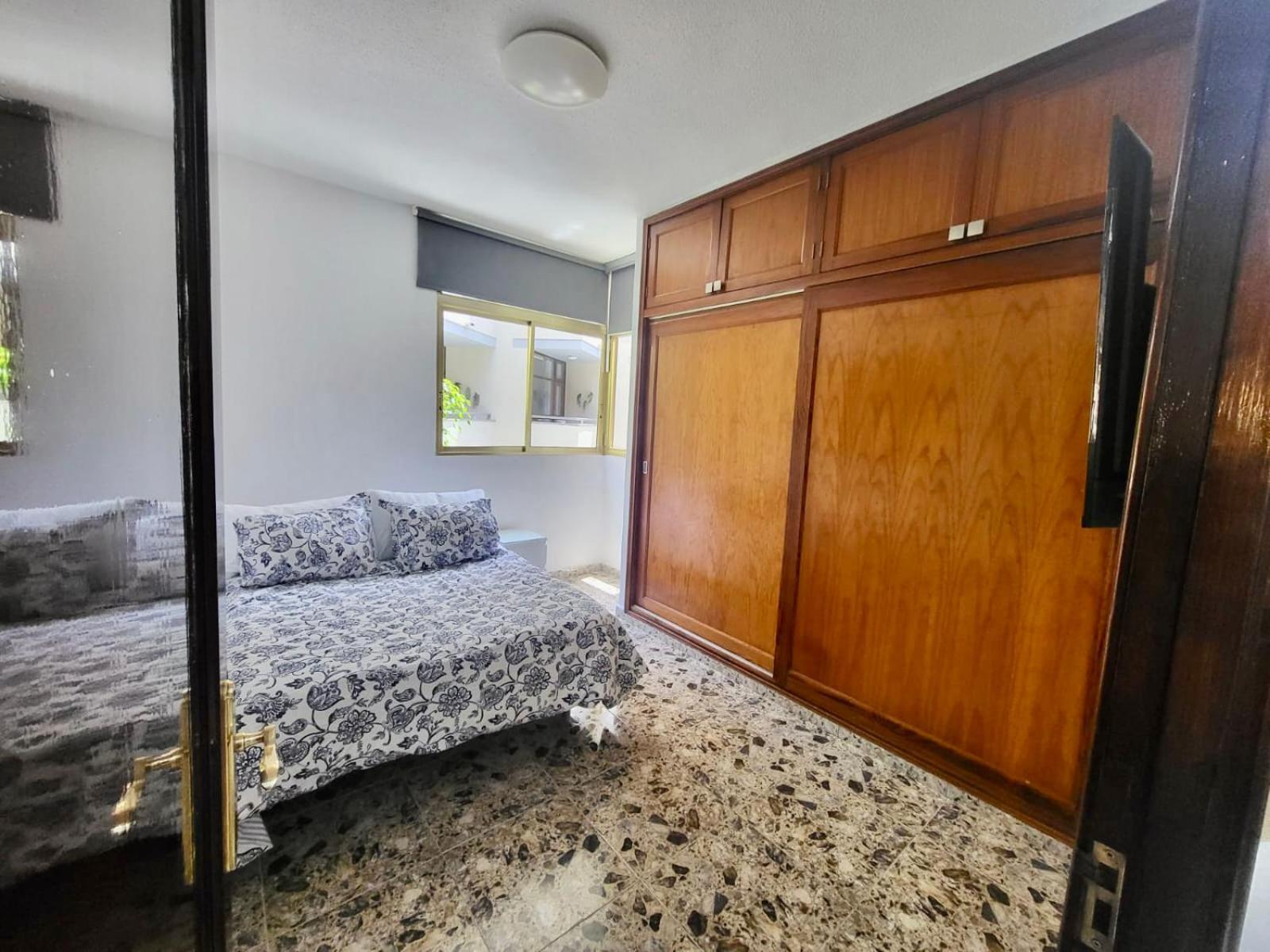 Affordable Holiday Accommodation For Large Families And Groups At Las Canteras Beach With 3 Bedrooms And Free Parking Las Palmas de Gran Canaria Ngoại thất bức ảnh